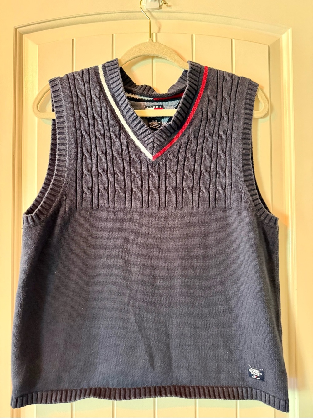 Vintage Tommy Hilfiger Boy's Navy Cable-Knit V-Neck Sweater Vest cotton